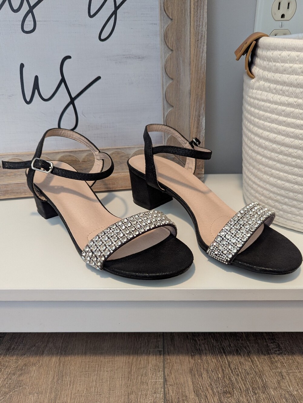 DB Studio Women's Black Silver Crystal Rhinestone Block Heels Sandals Size 9